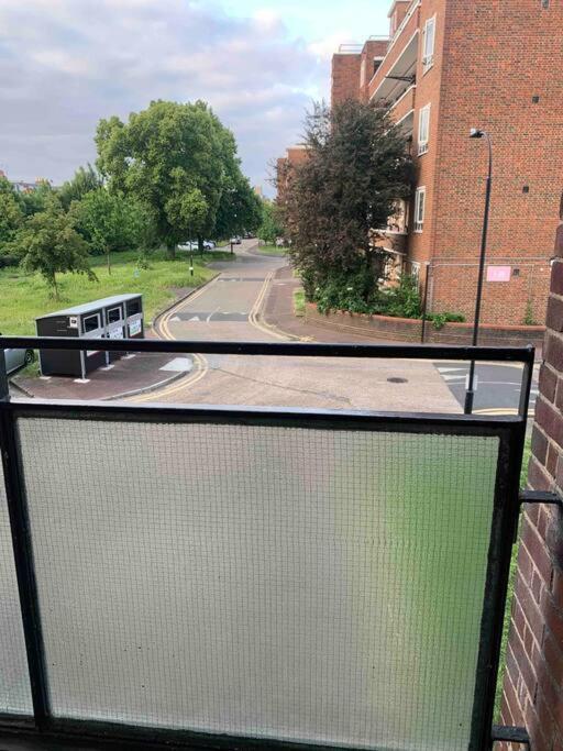 Apartament Entire 2 Bedroom Londra